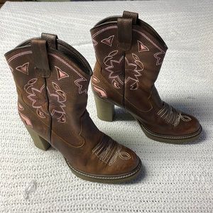 ROPER Cowgirl Boots Size 8.5 Like New